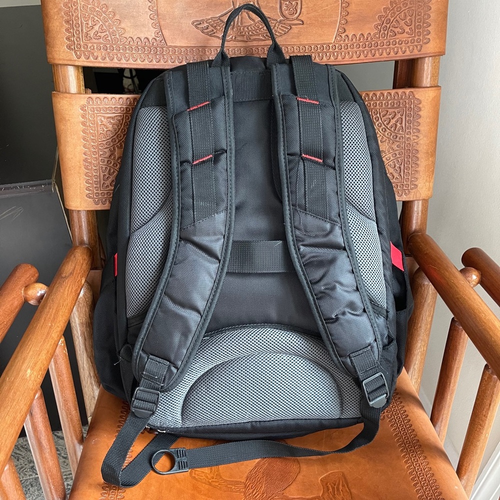 Backpack - Picture 3 of 3